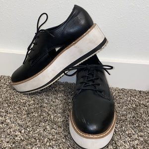 Steve Madden peekaboo platform oxfords